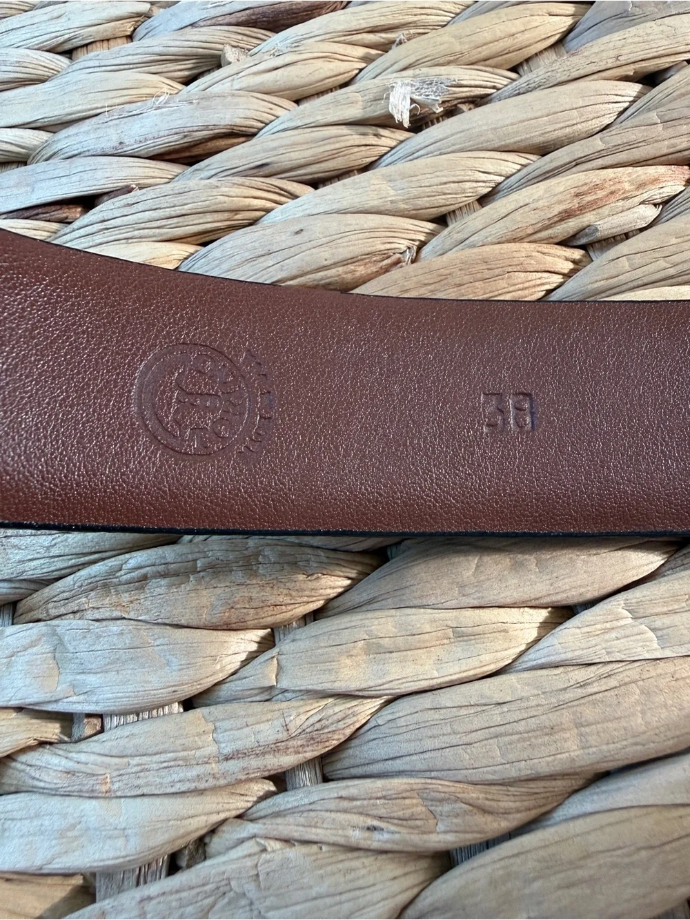 Trafalgar Italian Embossed Calfskin Leather Belt Black Croc Size 38 USA
